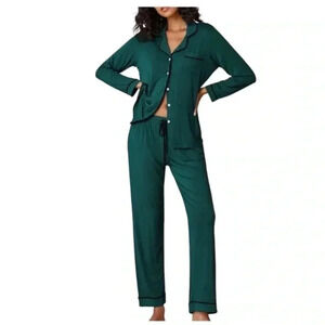 Eqouaer Pajama Set Green 2 Piece Size Medium Long Sleeve Soft Button Up